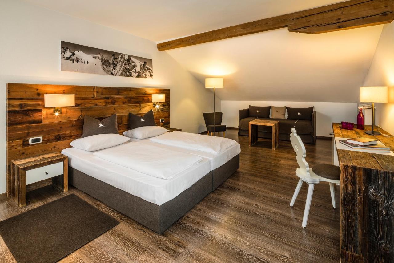 Hotel Ander Brunico Bagian luar foto