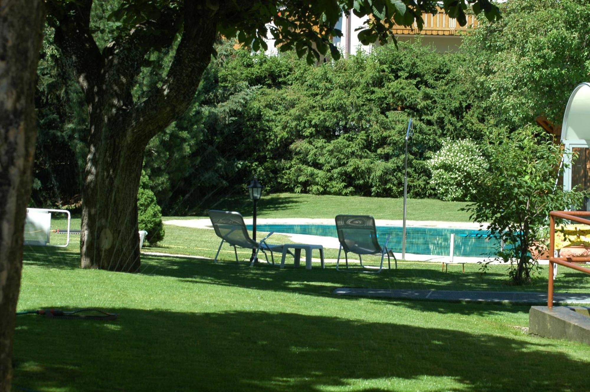 Hotel Ander Brunico Bagian luar foto