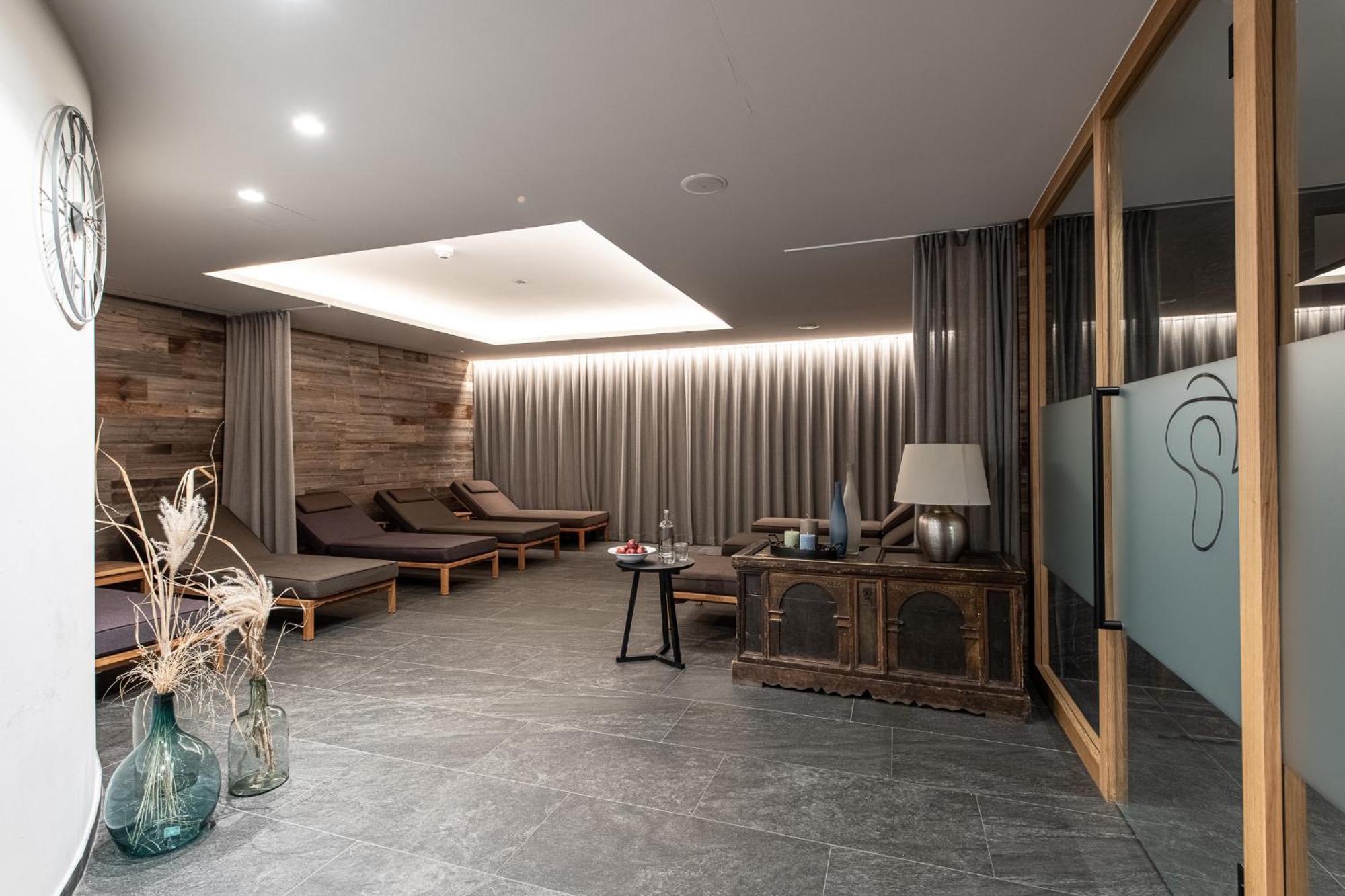 Hotel Ander Brunico Bagian luar foto
