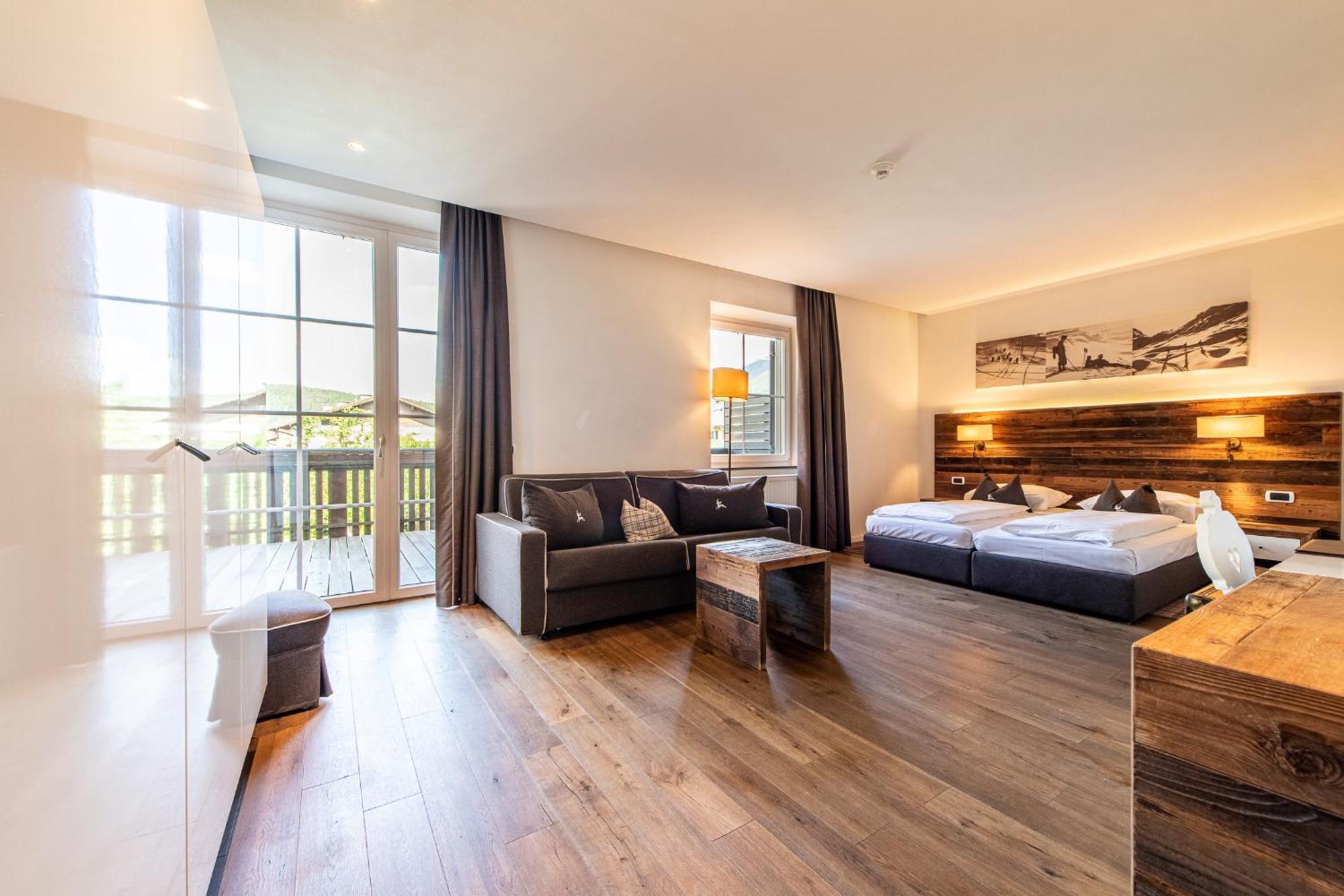 Hotel Ander Brunico Bagian luar foto