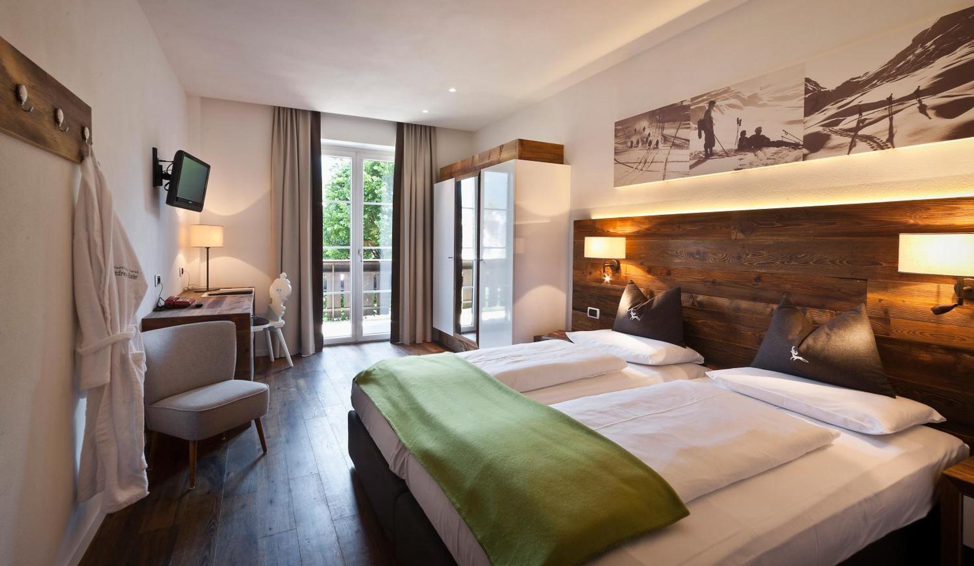 Hotel Ander Brunico Bagian luar foto