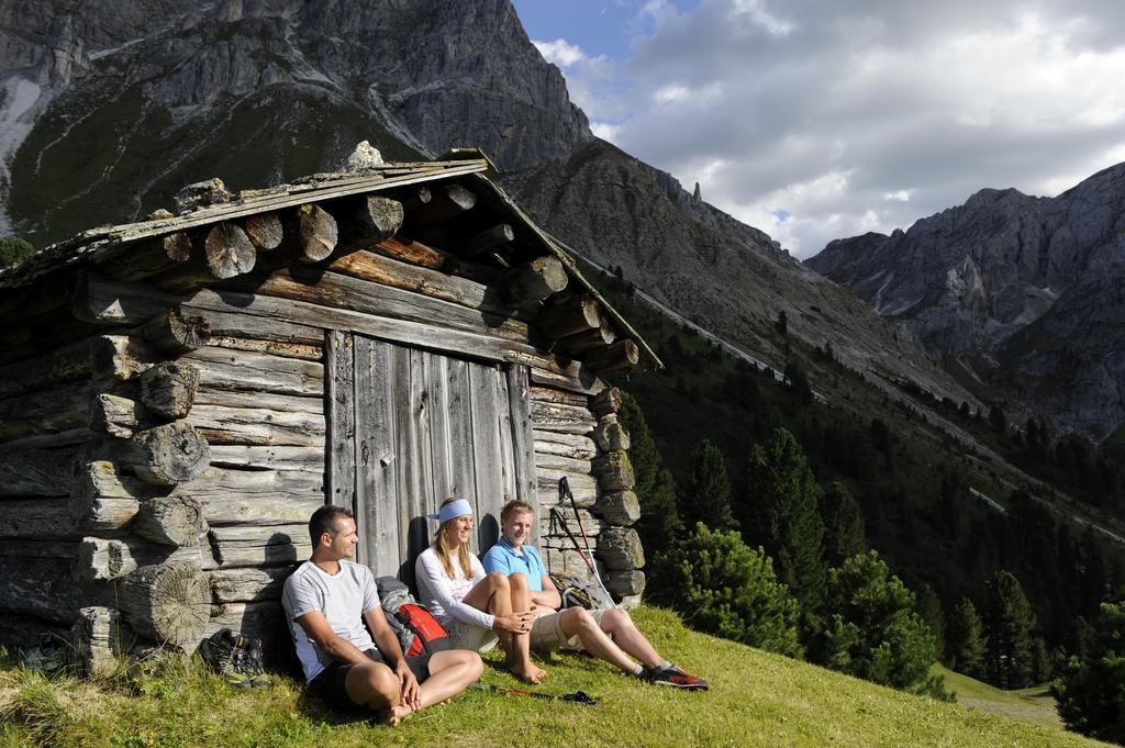Hotel Ander Brunico Bagian luar foto