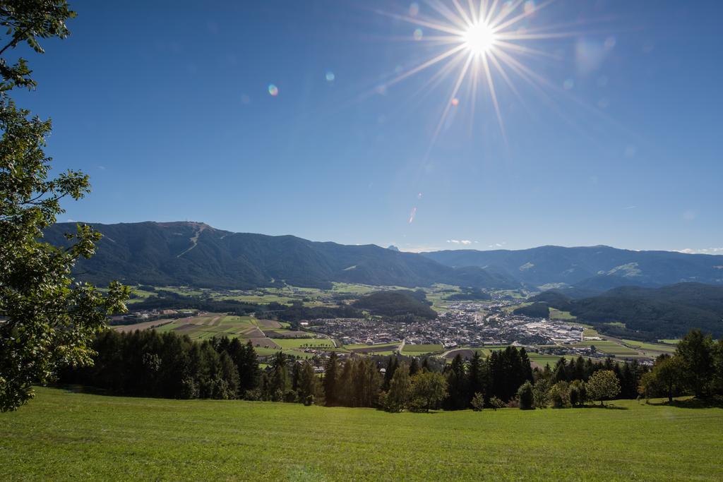 Hotel Ander Brunico Bagian luar foto